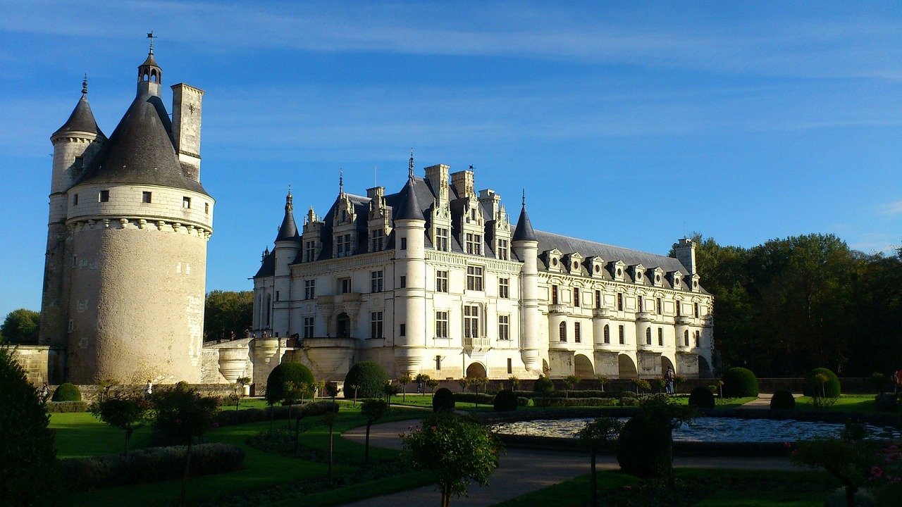 Chenonceaun linna sen puutarhoista katsottuna